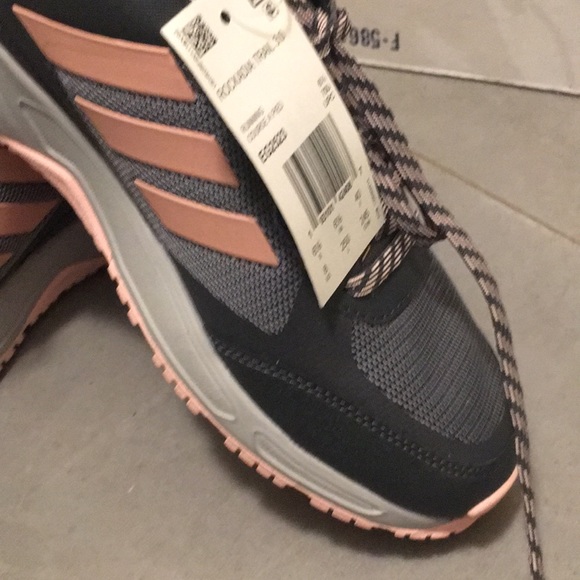 🌸Adidas Women’s Running Sneakers 🌸 - Picture 10 of 11